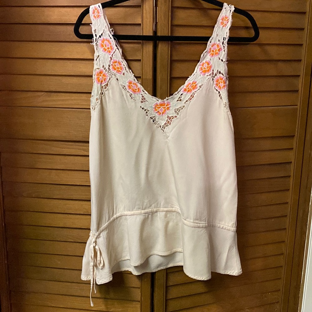 Top Shop Cream with embroidered flowers top